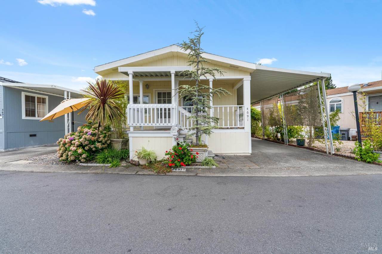 4691 Circle Drive - Photo 1