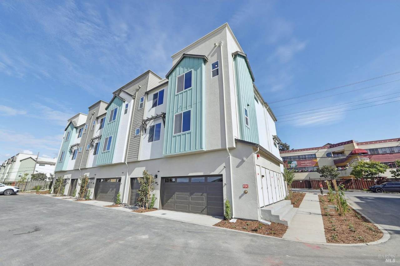 https://bt-photos.global.ssl.fastly.net/bareis/1280_boomver_1_91405755-2.jpg