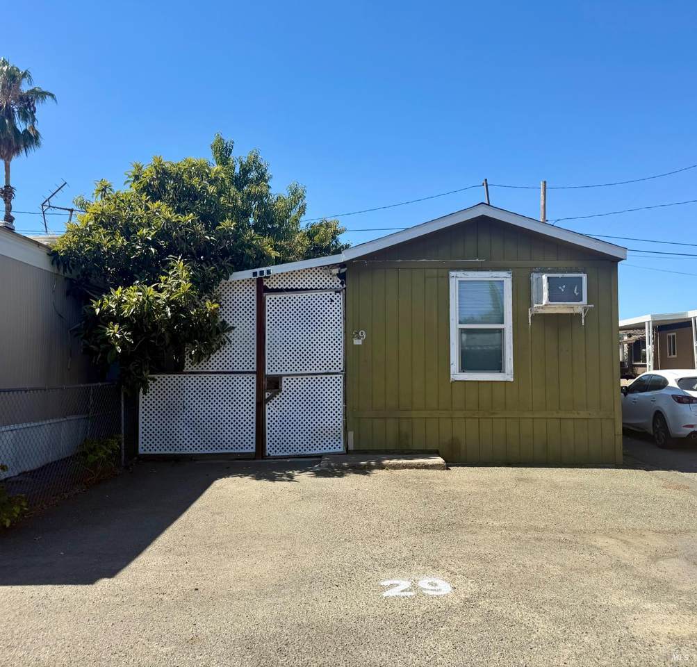 2101 State Street - Photo 1