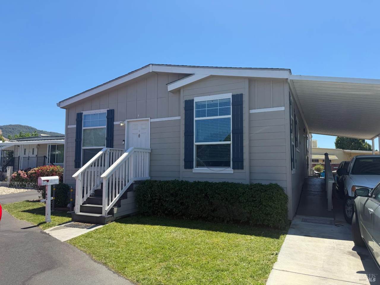 142 Apple Lane - Photo 1
