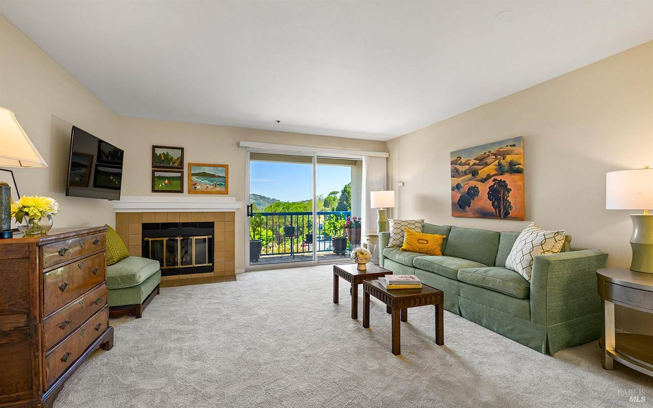 100 Thorndale Drive - Photo 1