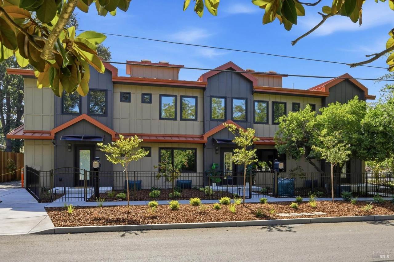 1514 Washington Street - Photo 1