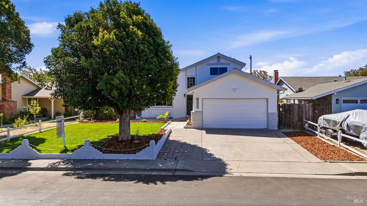 855 Meadowlark Drive - Photo 1