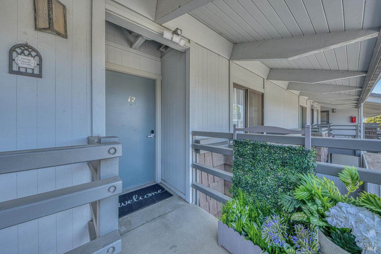 158 Kern Street - Photo 1