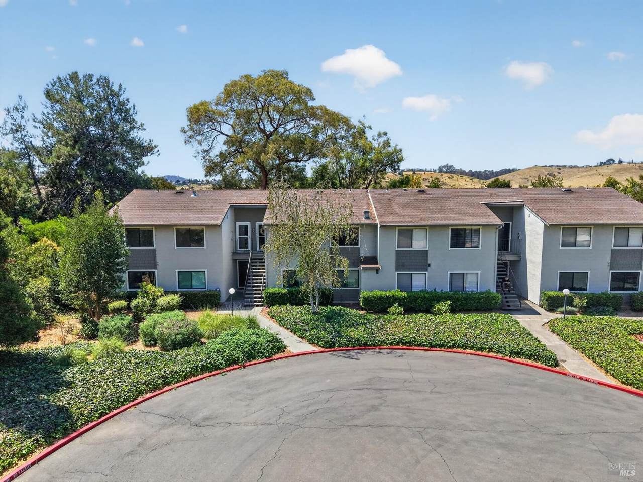 900 Cambridge Drive - Photo 1