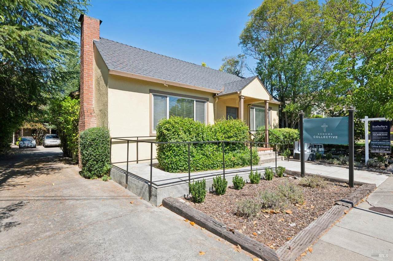 453 2nd Street - Photo 1