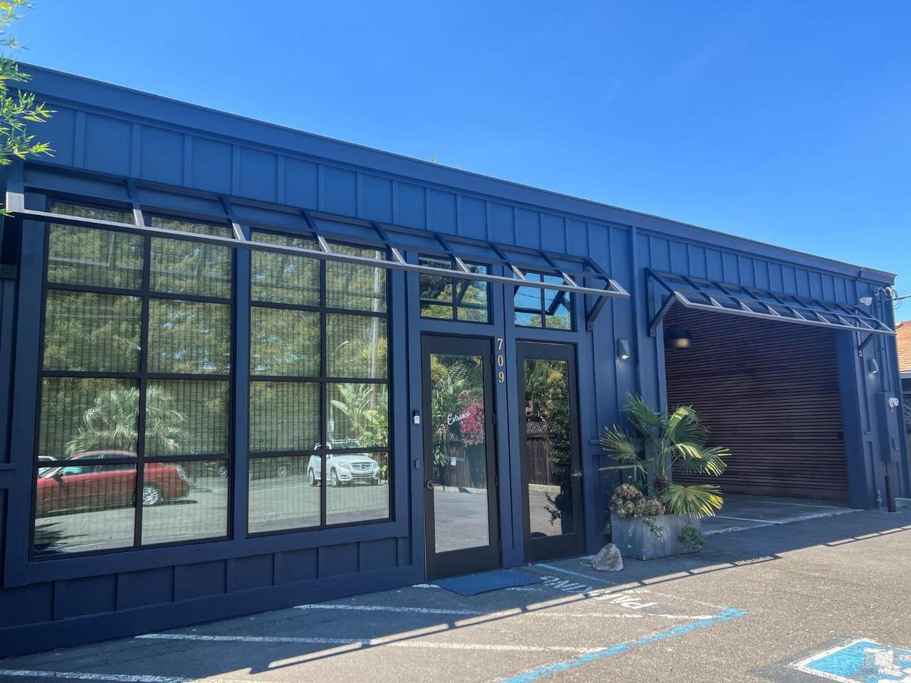 709 California Boulevard - Photo 1