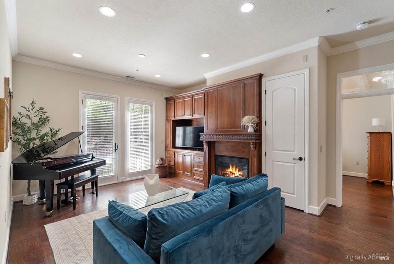 1207 Symphony Way - Photo 1