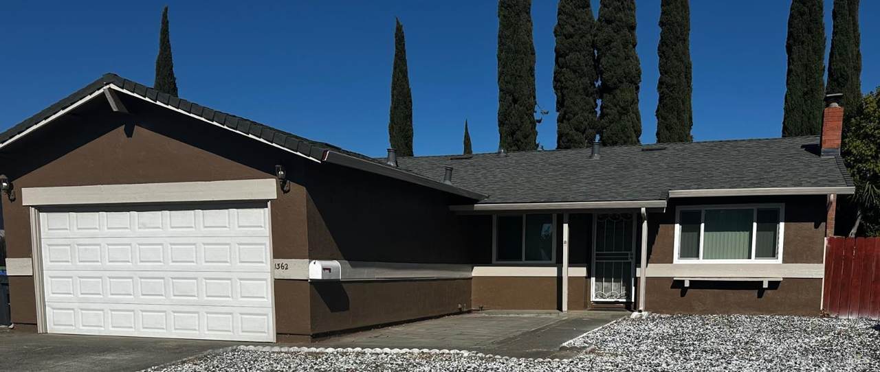 1362 Sanderling Drive - Photo 1