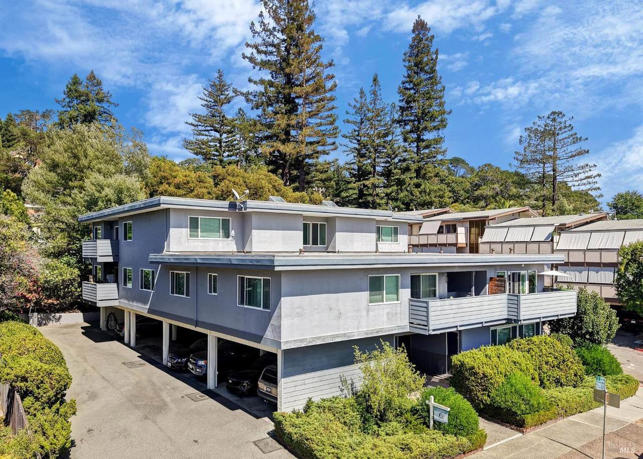 934 Sir Francis Drake Boulevard - Photo 1