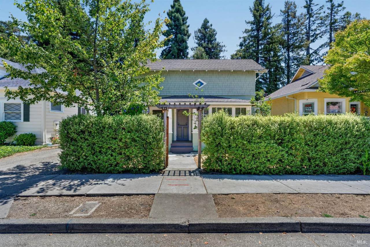 476 Sonoma Avenue - Photo 1
