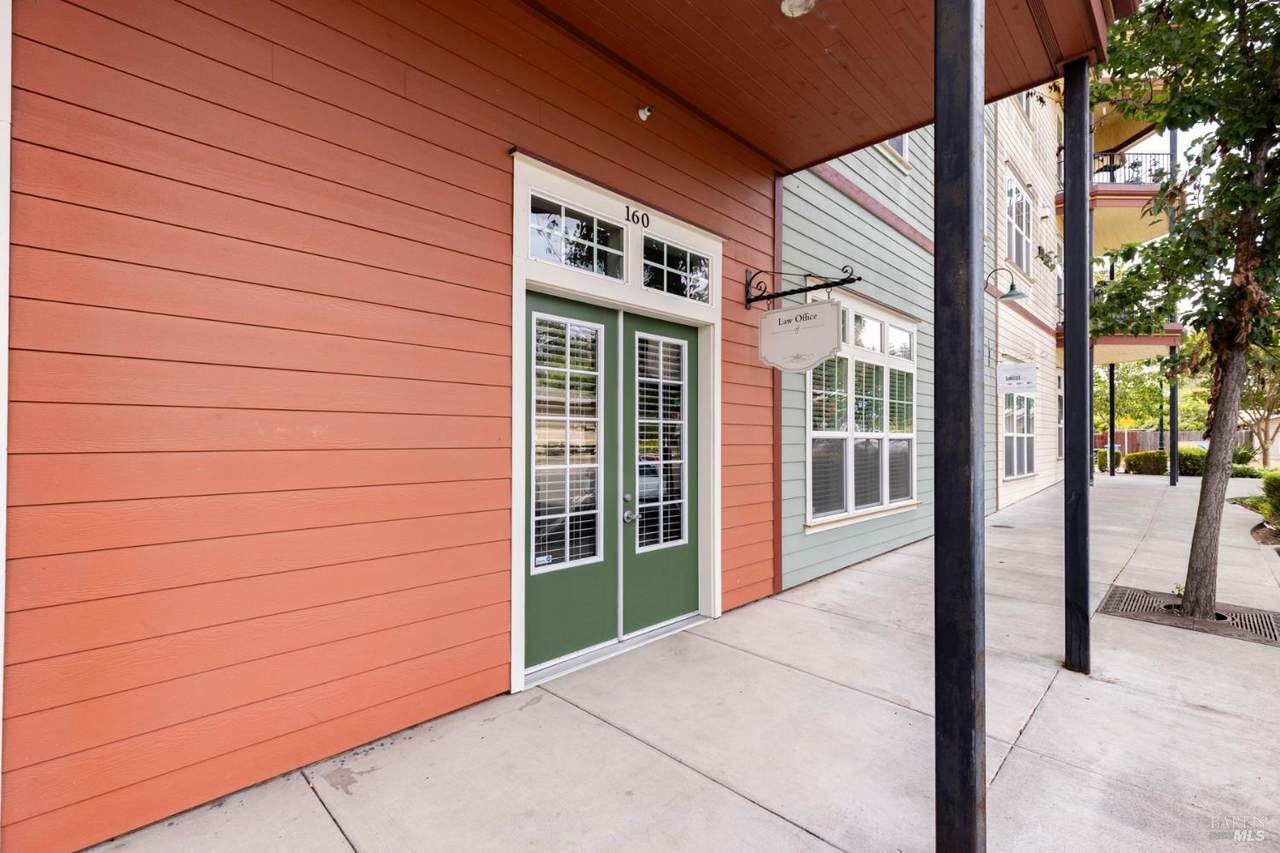 160 Johnson Street - Photo 1
