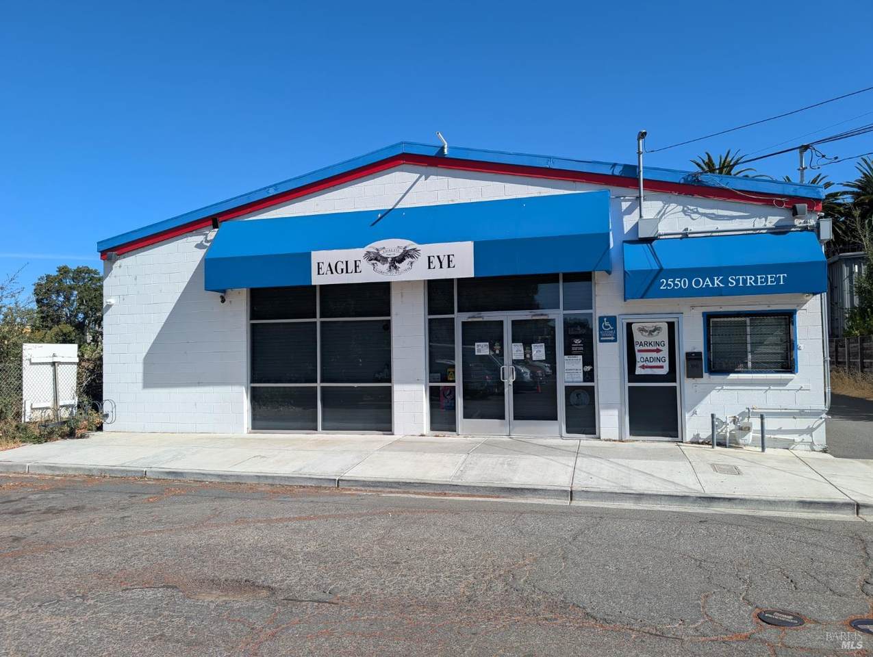 2550 Oak Street - Photo 1