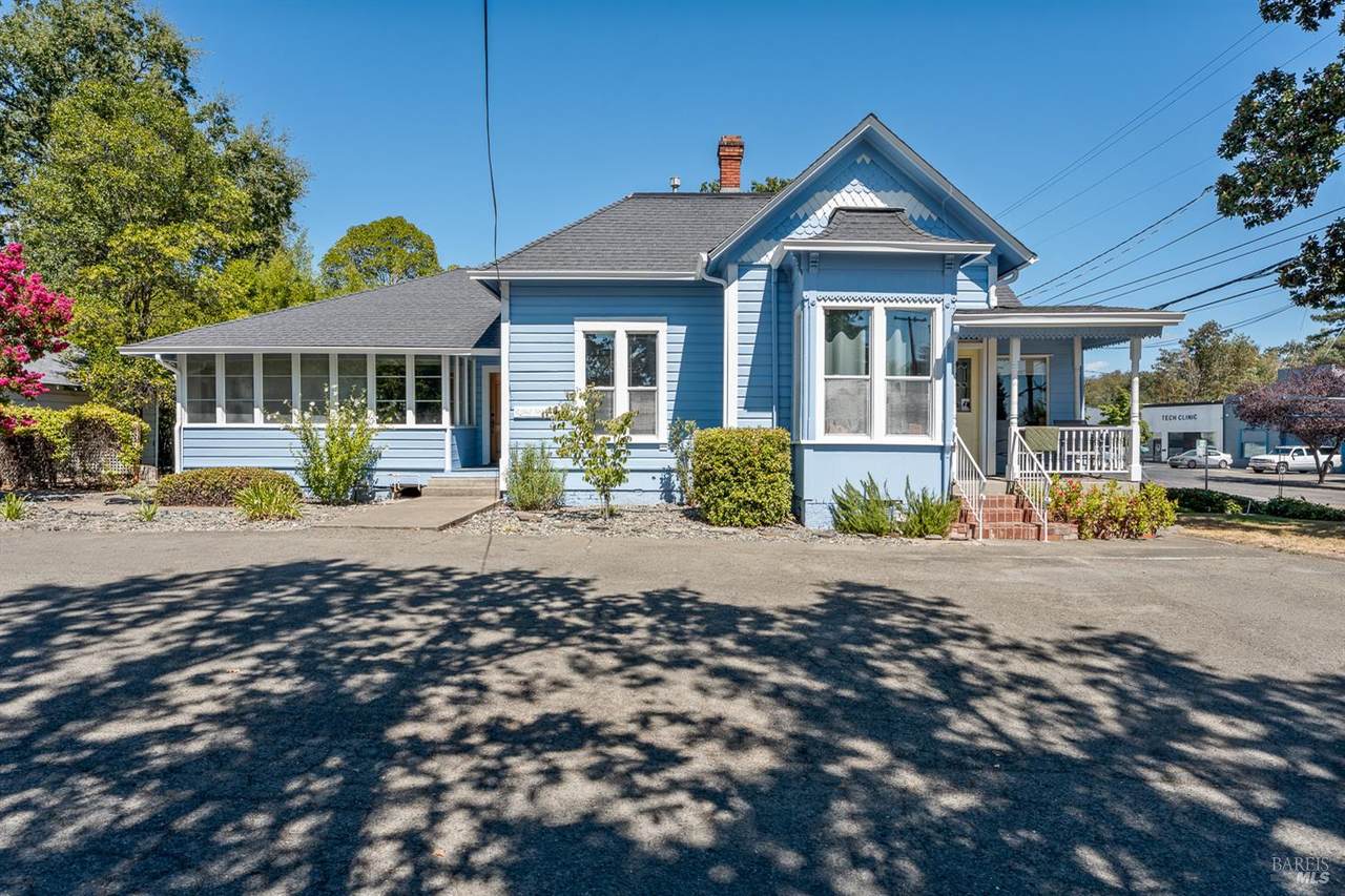 704 State Street - Photo 1