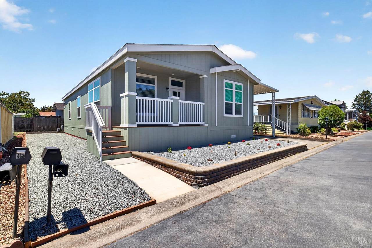 41 Estrella Drive - Photo 1