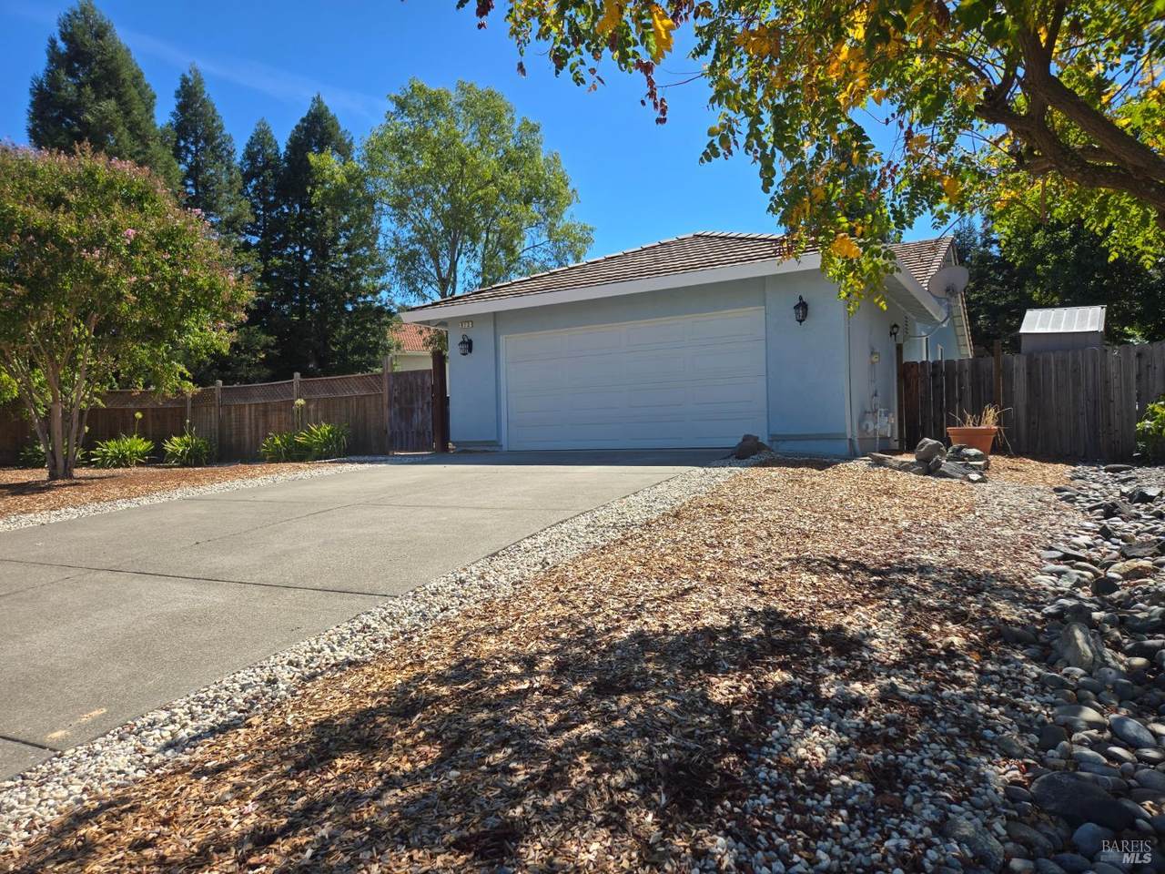 913 Granado Court - Photo 1
