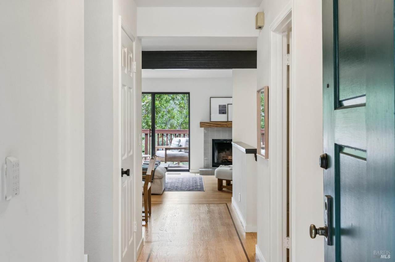 1104 Susan Way - Photo 1