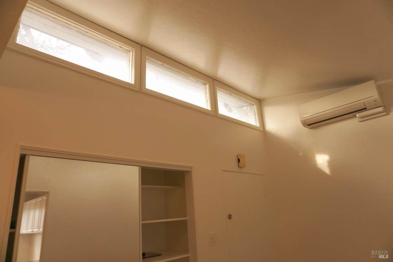 212 E Street - Photo 1
