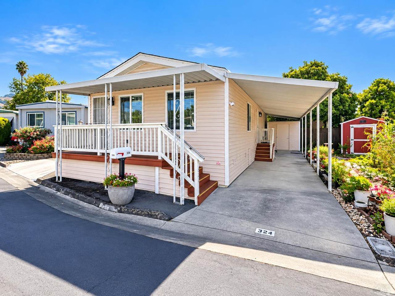 324 Aileen Avenue - Photo 1