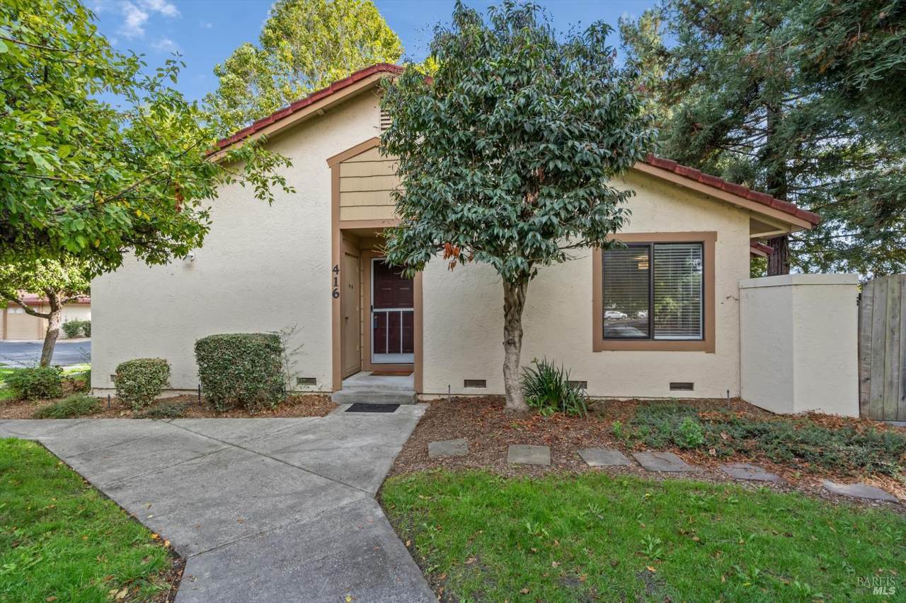 416 Park Place - Photo 1