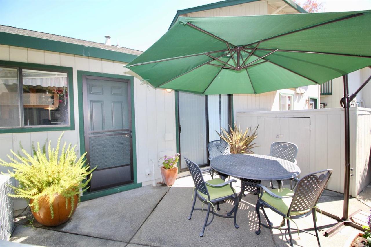 463 Freeway Drive - Photo 1