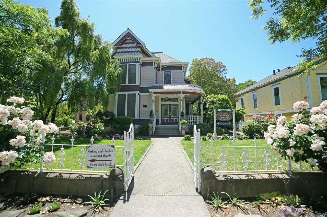 1727 Main Street - Photo 1