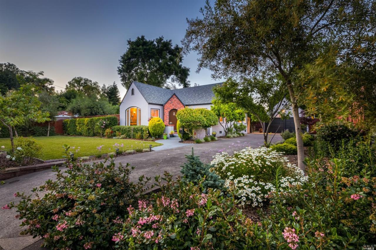 1611 Bryden Lane - Photo 1