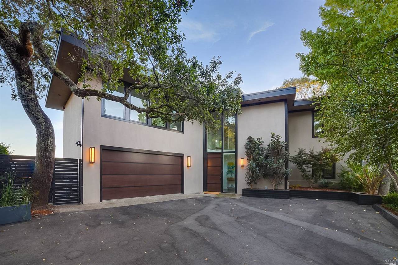 88 Baywood Avenue - Photo 1