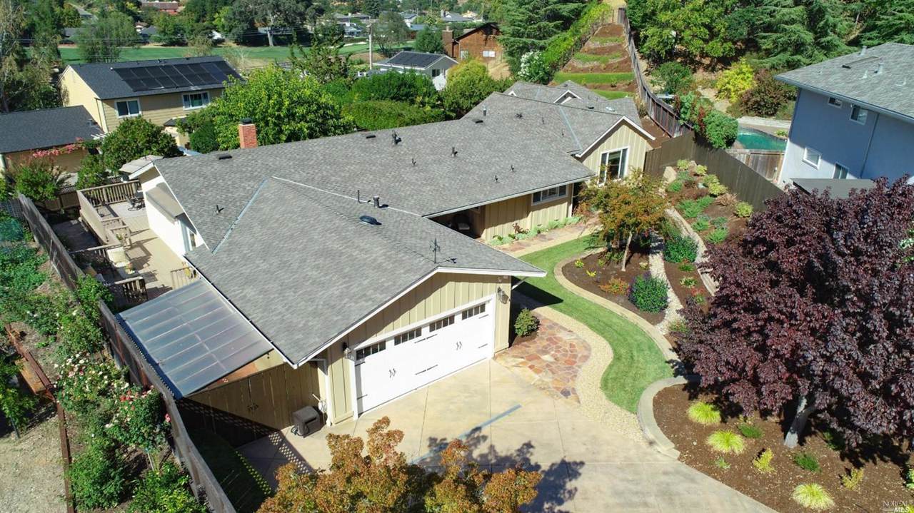 61 Broadmoor Court - Photo 1