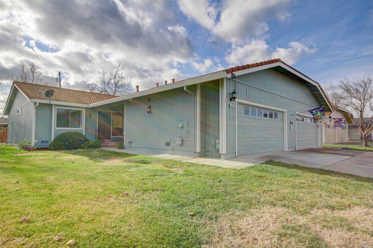 172 Bryce Way - Photo 1