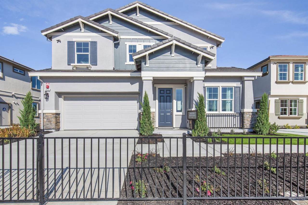 592 Kingbird Circle - Photo 1