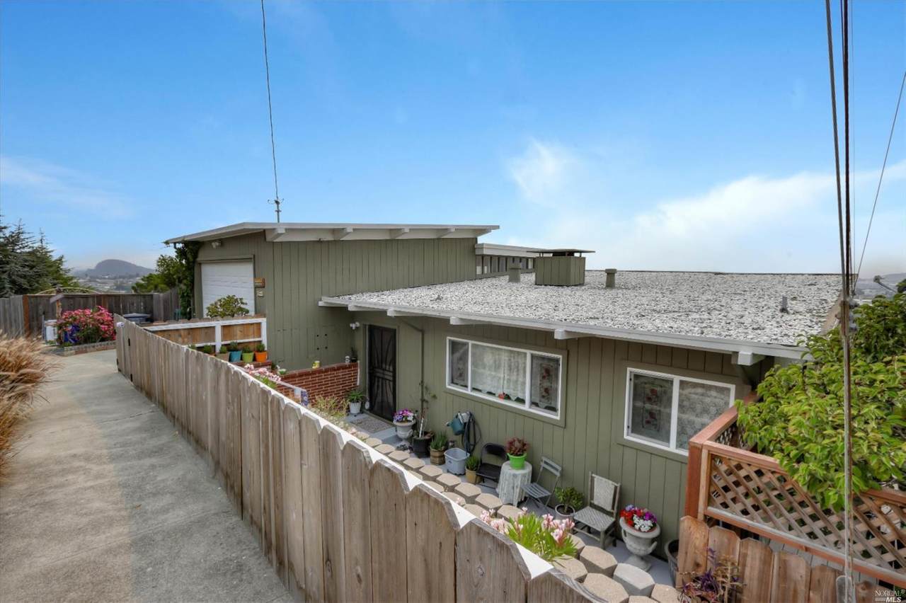6609 Gatto Avenue - Photo 1
