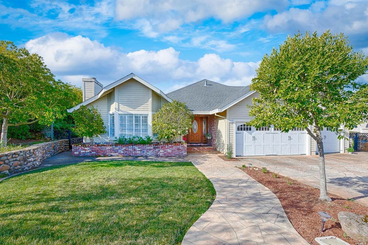 244 Silver Creek Circle - Photo 1