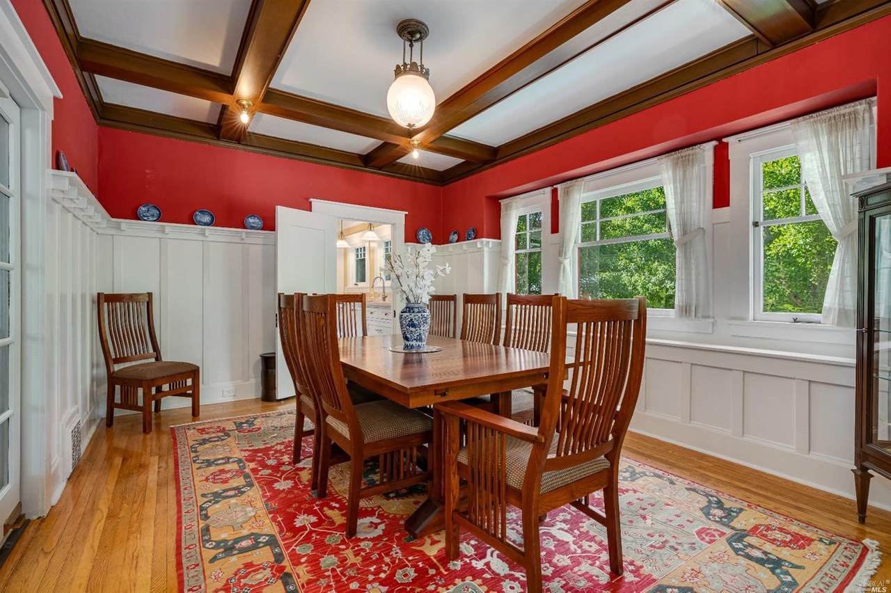 721 Spring Street - Photo 1