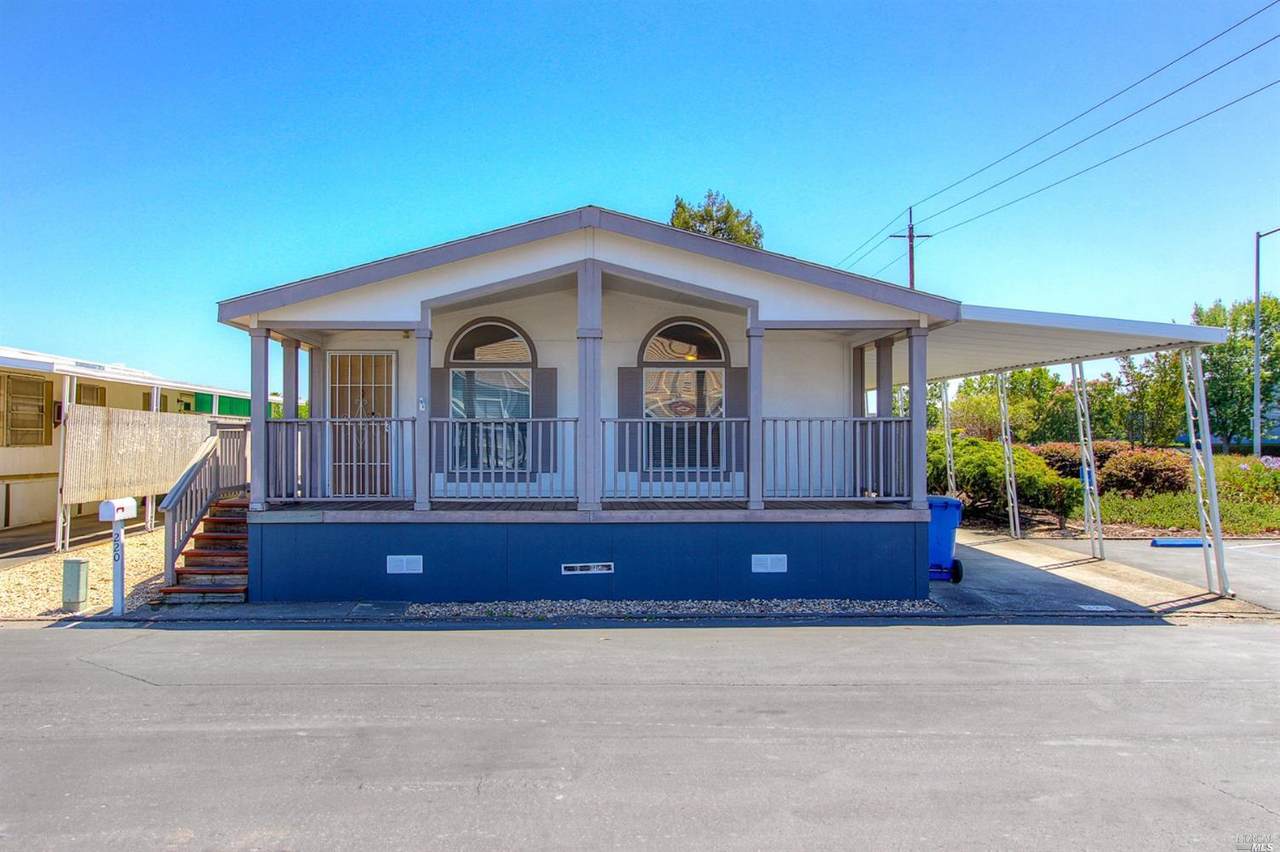 220 Ricardo Avenue - Photo 1