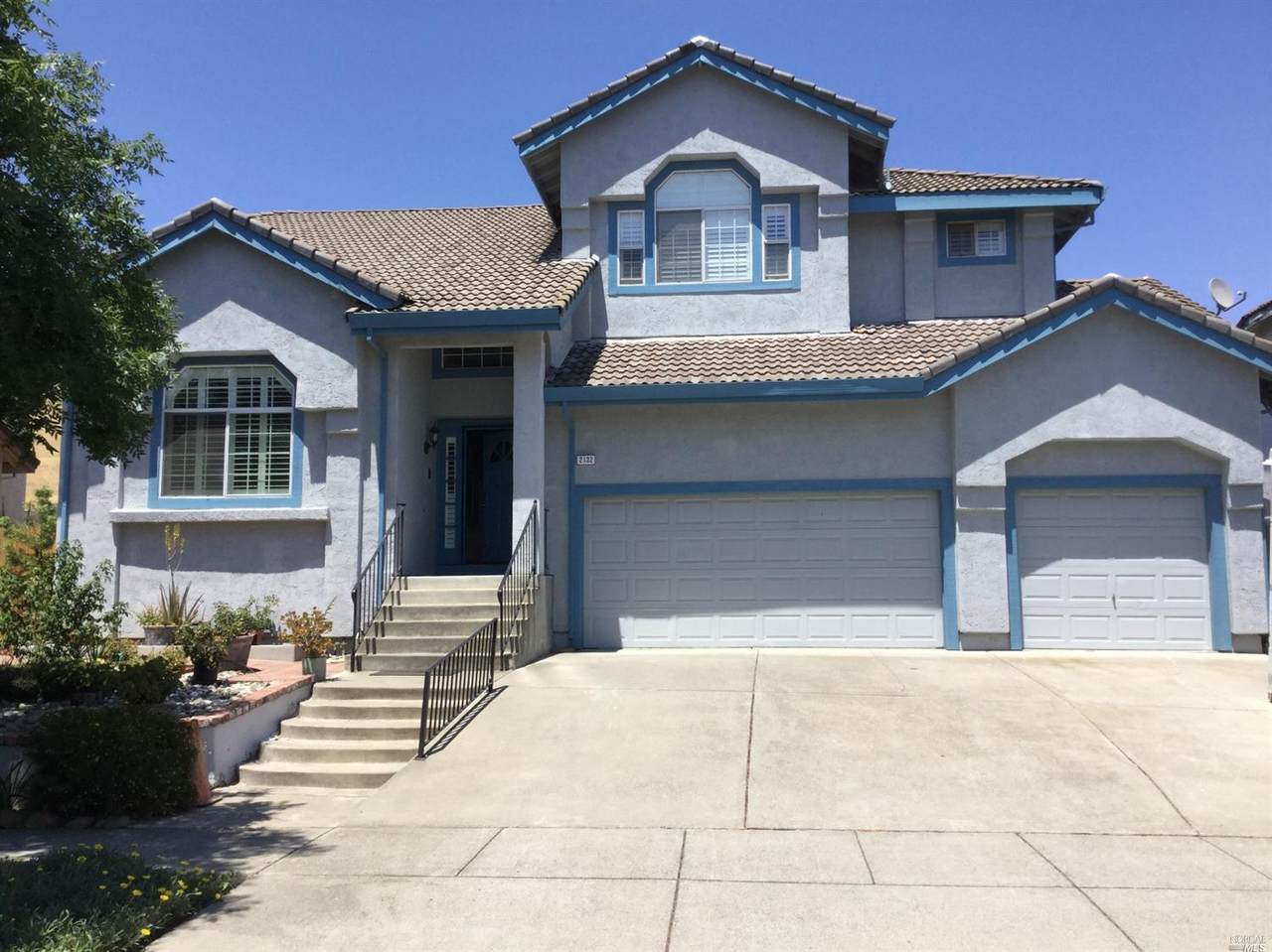2132 Fox Glen Drive - Photo 1