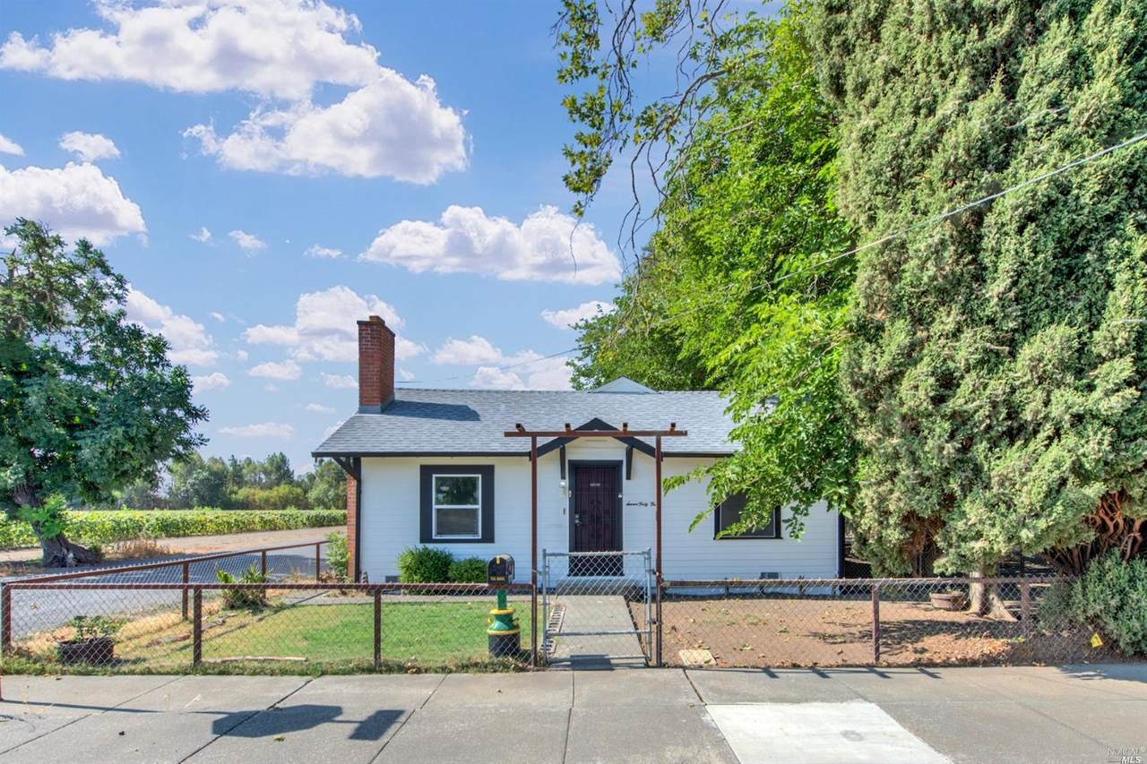 744 Walnut Park Avenue - Photo 1