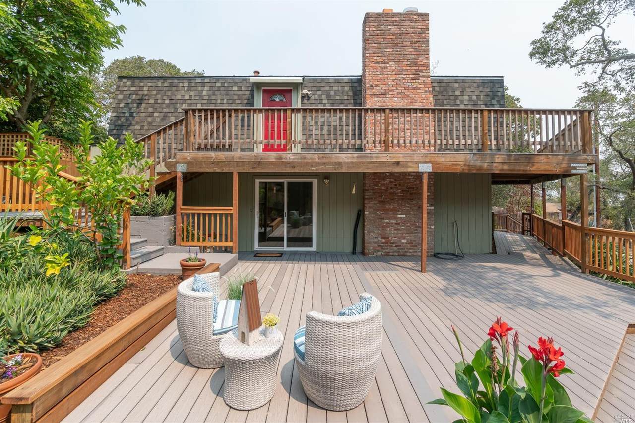 305 Norton Avenue - Photo 1