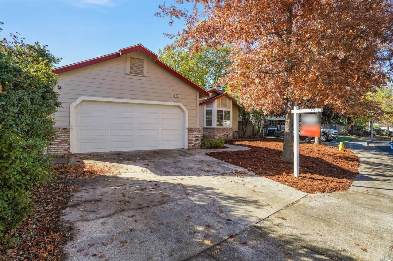 360 Biggs Court - Photo 1