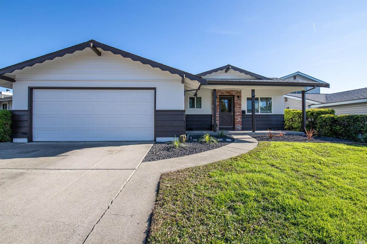 2075 Buckingham Drive - Photo 1