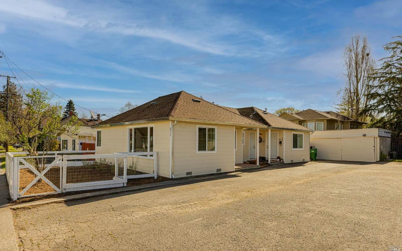 211 English Street - Photo 1