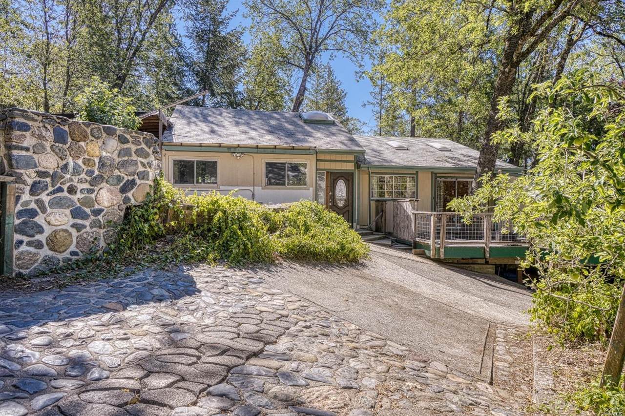 10550 Foothill Road - Photo 1