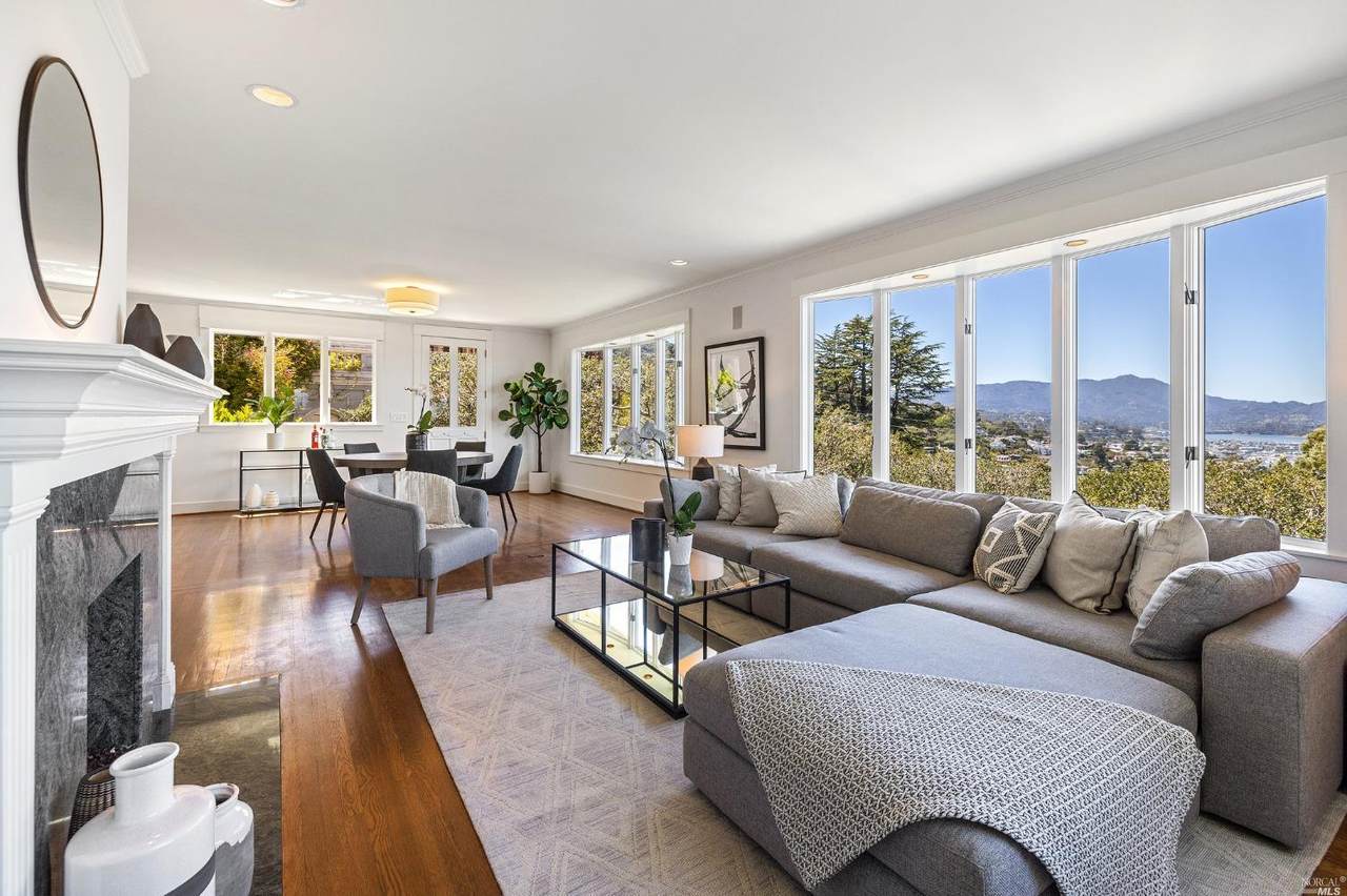 105 Santa Rosa Avenue - Photo 1