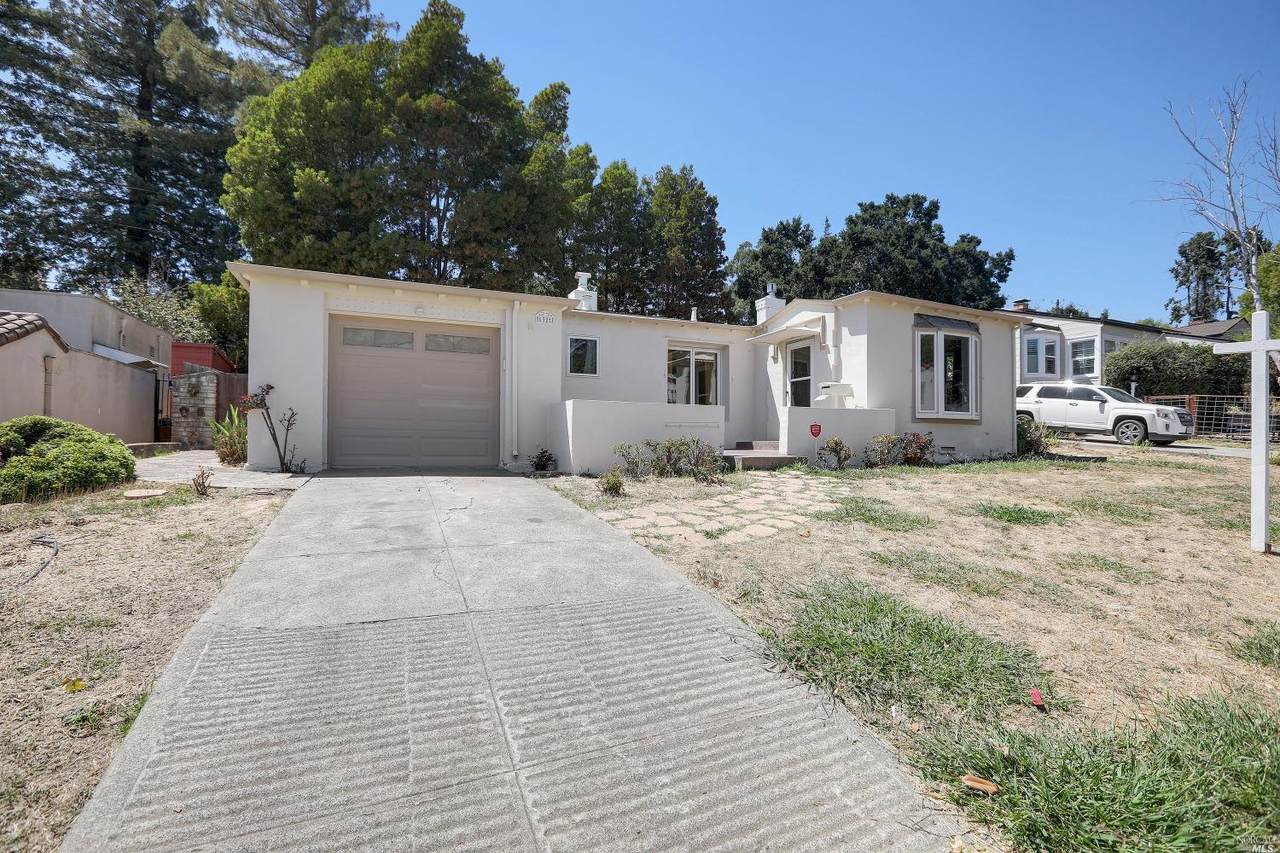 1321 Tuolumne Street - Photo 1