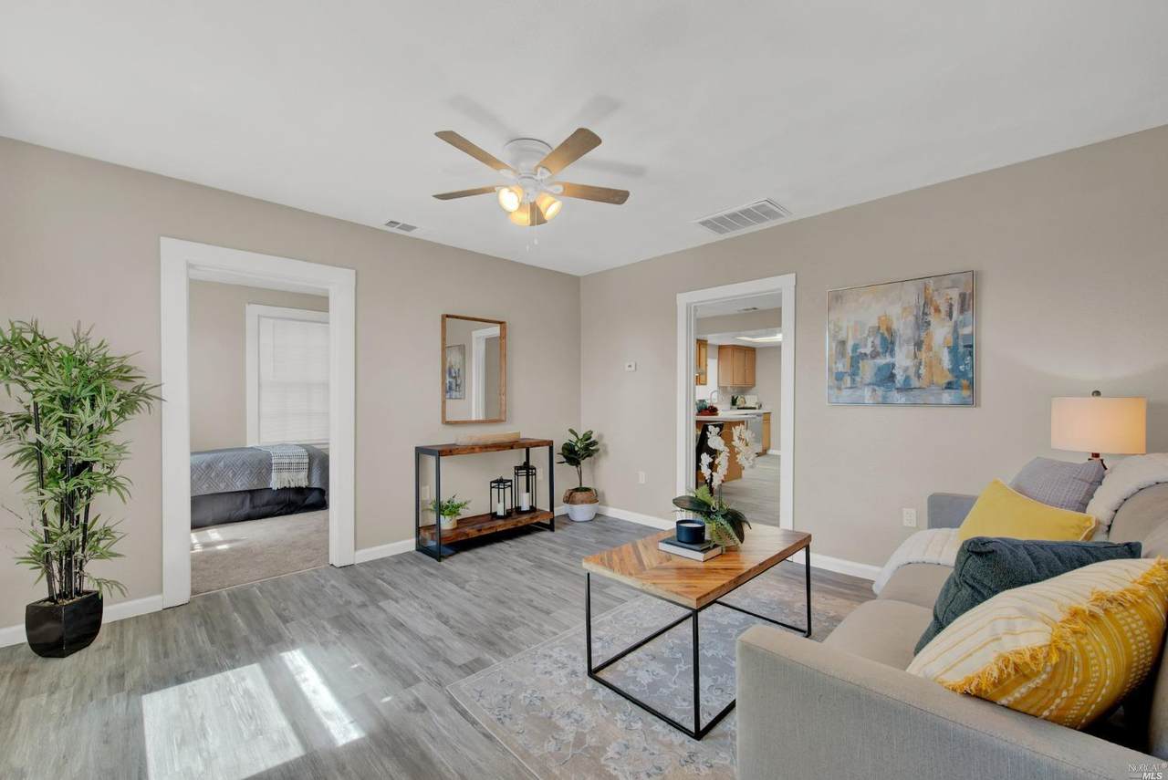 104 Baxter Street - Photo 1