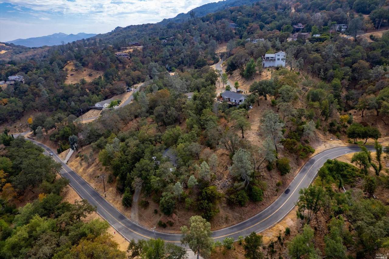 94 Circle Oaks Drive - Photo 1