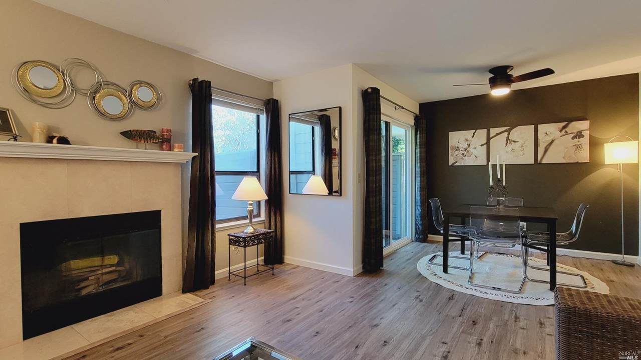 569 Mission Boulevard - Photo 1