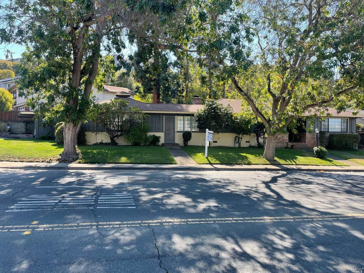 1553 Redwood Street - Photo 1