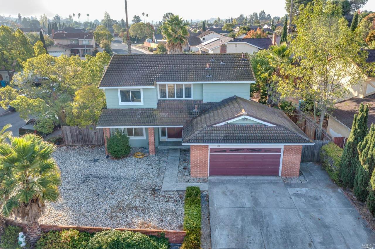 101 Evelyn Circle - Photo 1