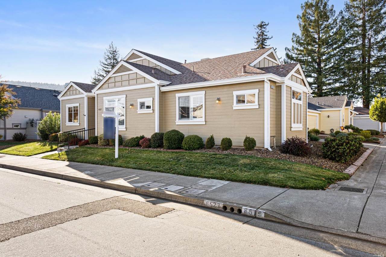 6527 Pine Valley Drive - Photo 1